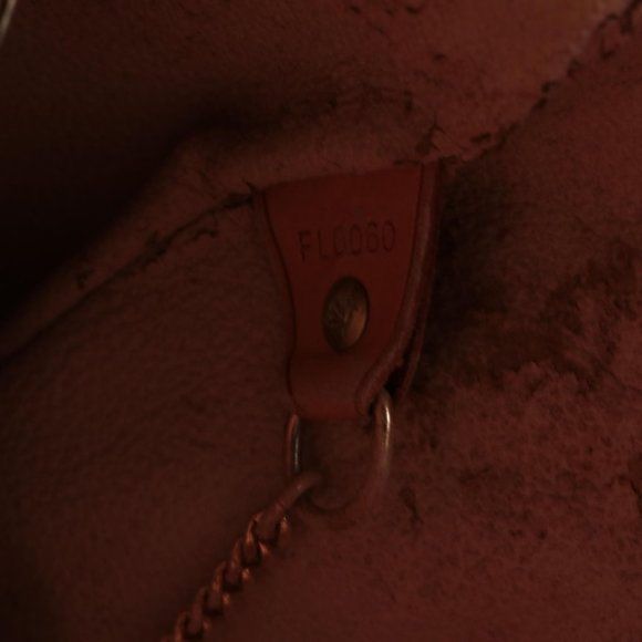 Louis Vuitton Bucket Bag - Picture 8 of 8